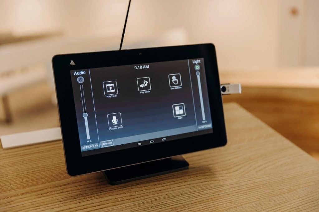 APEX Liviau S touch panel