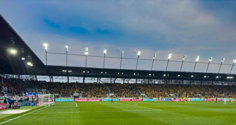 Arena Katowice audio installation by Tommex with APEX CloudPower CP3004D amplifiers